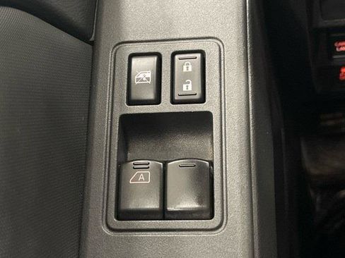 Used 2022 Nissan Frontier S image 34