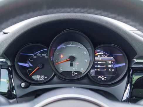 Certified 2019 Porsche Macan S AWD/4WD image 23