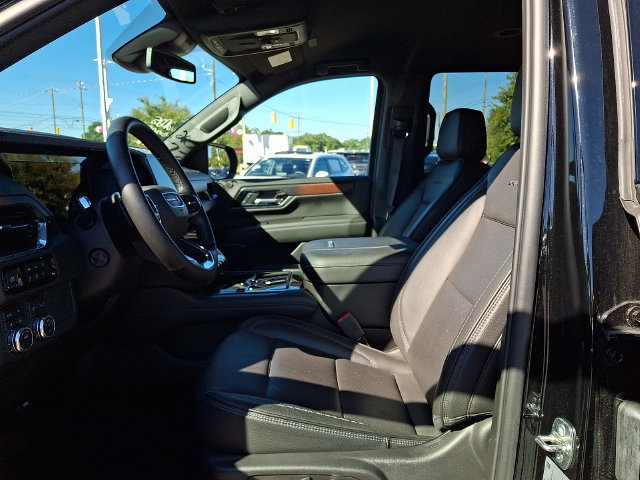 Used 2025 GMC Yukon Denali AWD/4WD image 13