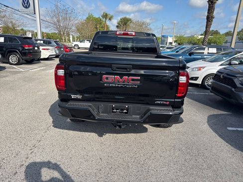 Used 2023 GMC Canyon AT4 w/ AT4 Premium Package image 9