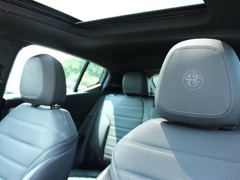 Used 2024 Alfa Romeo Tonale Ti AWD/4WD image 15