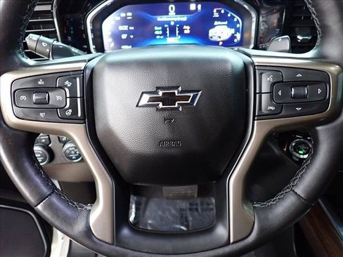 Used 2023 Chevrolet Silverado 1500 High Country w/ High Country Premium Package AWD/4WD image 17