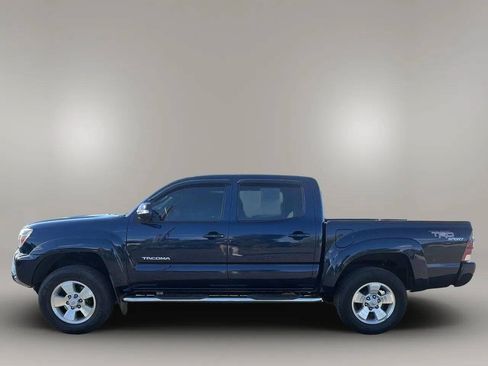 Used 2012 Toyota Tacoma 4x4 Double Cab w/ TRD Sport Pkg image 4