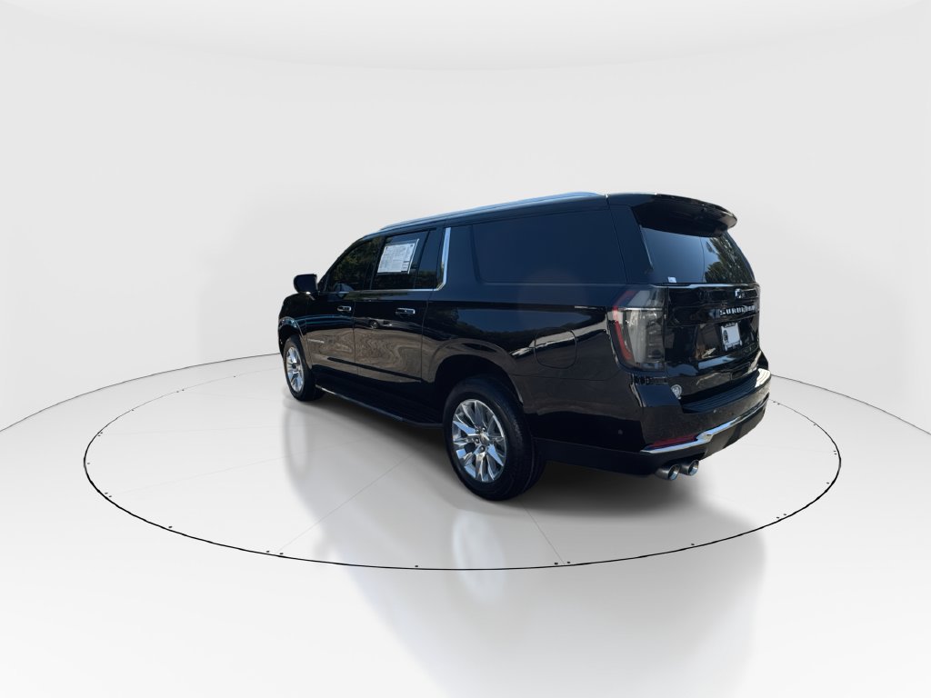 Used 2025 Chevrolet Suburban Premier w/ LPO, Illumination Package RWD image 6