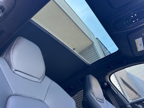 New 2026 Porsche Cayenne GTS AWD/4WD image 19