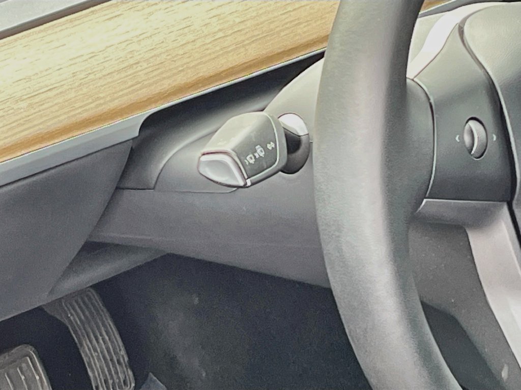 Used 2023 Tesla Model 3 Standard Range RWD image 10