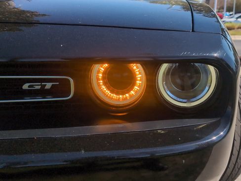 Used 2022 Dodge Challenger GT image 6