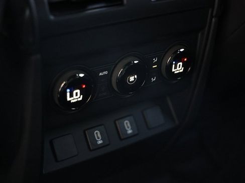 New 2026 Land Rover Defender 110 OCTA image 35