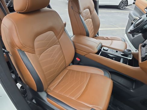 Certified 2023 Nissan Pathfinder Platinum image 10