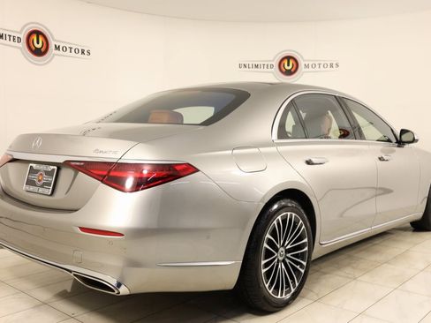 Used 2022 Mercedes-Benz S 580 4MATIC Sedan image 3