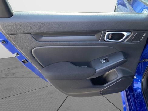 Used 2023 Honda Civic EX image 40