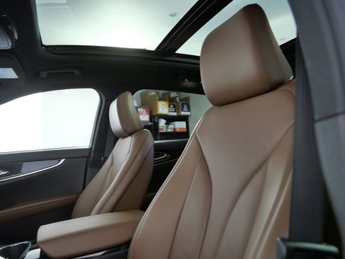 Certified 2023 Lincoln Nautilus Reserve w/ Luxury Package AWD/4WD image 18
