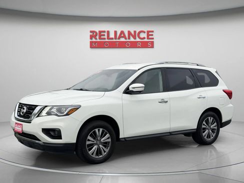 Used 2020 Nissan Pathfinder SL FWD image 2