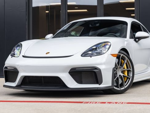 Certified 2020 Porsche 718 Cayman GT4 RWD image 7