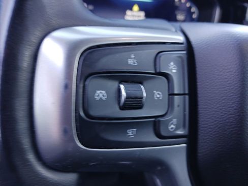 Used 2024 Chevrolet Silverado 2500 LTZ image 32