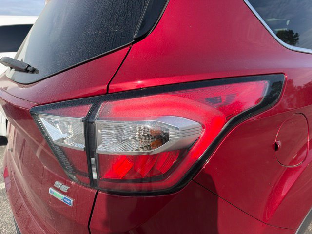 Used 2017 Ford Escape SE w/ Equipment Group 201A AWD/4WD image 7
