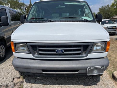 Used 2007 Ford E-150 and Econoline 150 XL image 2