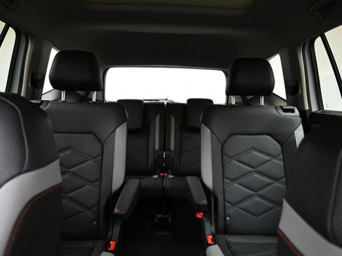 New 2026 Volkswagen Atlas Peak Edition AWD/4WD image 40