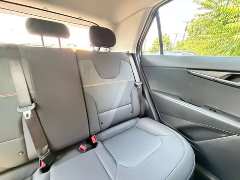 Used 2026 Kia Niro LX FWD image 35