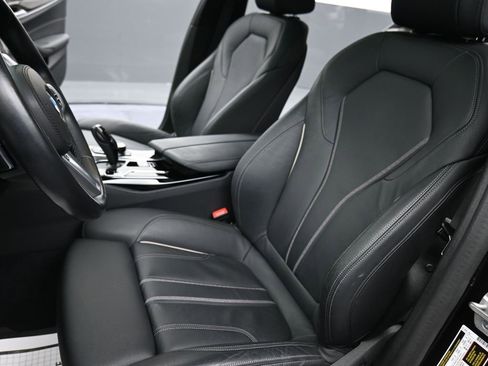 Used 2023 BMW 540i xDrive w/ Executive Package image 11