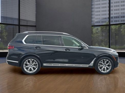 Used 2025 BMW X7 xDrive40i w/ Premium Package AWD/4WD image 17