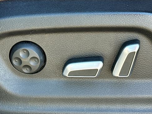 Used 2016 Audi Q3 2.0T Prestige w/ Prestige Package image 25