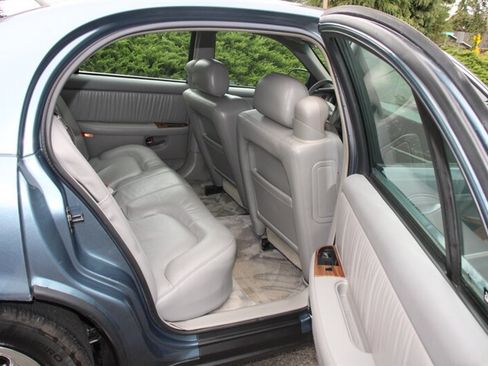 Used 2002 Buick Park Avenue FWD image 6