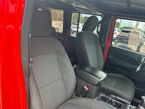 Used 2018 Jeep Wrangler Unlimited Sport AWD/4WD image 36