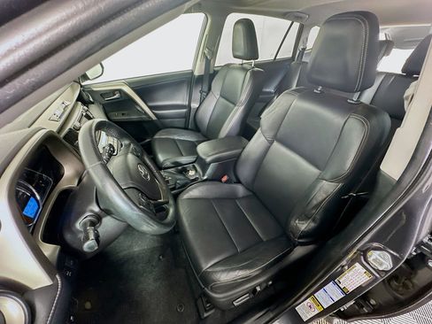Used 2015 Toyota RAV4 Limited image 13