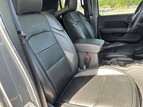 Used 2023 Jeep Wrangler Sahara w/ Dual Top Group AWD/4WD image 17