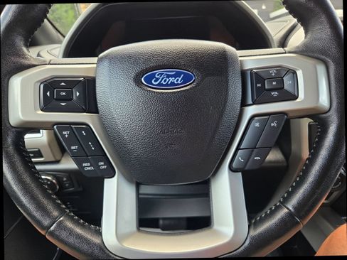 Used 2017 Ford F150 Lariat w/ Equipment Group 502A Luxury AWD/4WD image 50