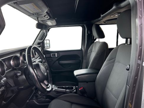 Used 2021 Jeep Wrangler Unlimited Sport image 8