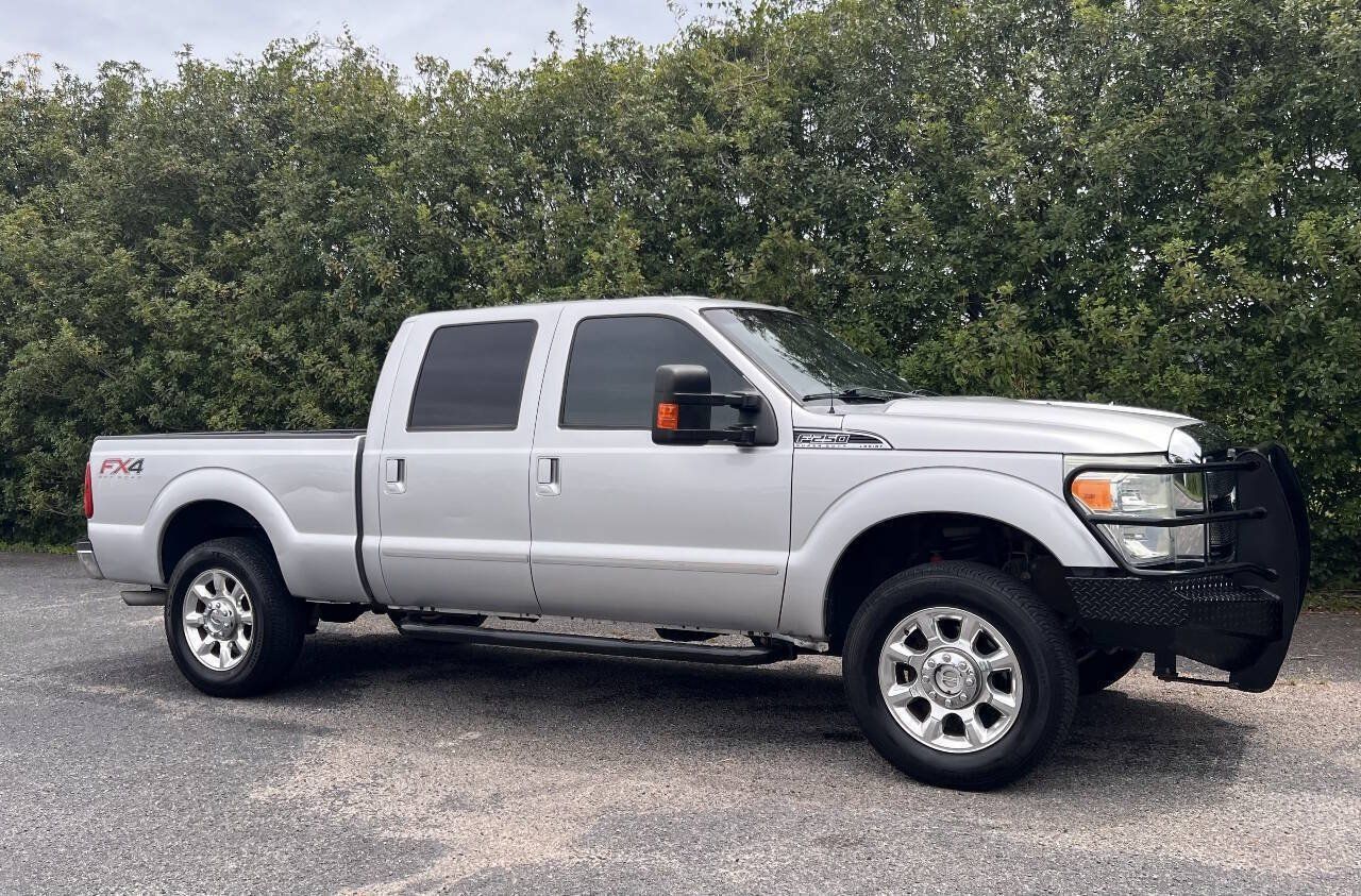 Used 2016 Ford F250 Lariat w/ Lariat Interior Package AWD/4WD image 10