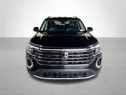 Used 2024 Volkswagen Atlas SE AWD/4WD image 3