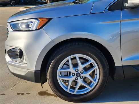 Used 2021 Ford Edge SEL w/ Convenience Package image 8