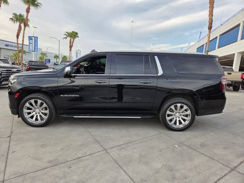 Certified 2021 Chevrolet Suburban Premier w/ Premium Package AWD/4WD image 3