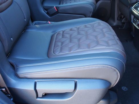 New 2026 Nissan Armada Platinum image 15