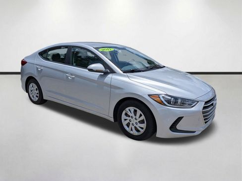 Used 2017 Hyundai Elantra SE FWD image 1