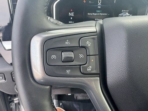 Used 2025 Chevrolet Silverado 1500 LT image 16