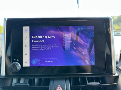 Used 2023 Toyota RAV4 XLE w/ Convenience Package image 16