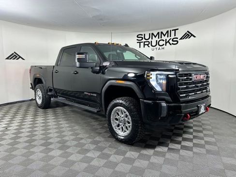 Used 2024 GMC Sierra 3500 AT4 w/ AT4 Preferred Package AWD/4WD image 2