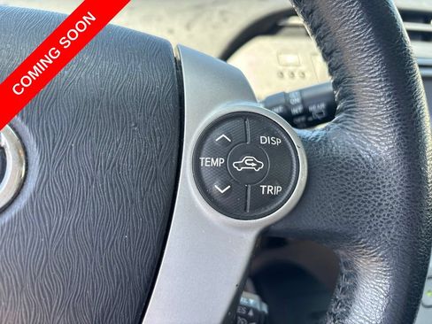Used 2015 Toyota Prius Five FWD image 21