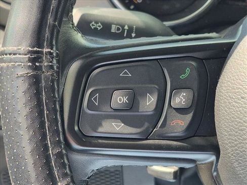 Used 2022 Jeep Gladiator Sport AWD/4WD image 10