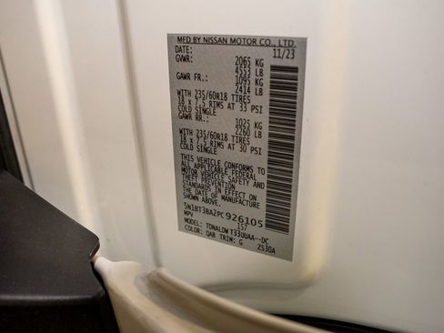 Used 2023 Nissan Rogue SV w/ SV Premium B Package image 21