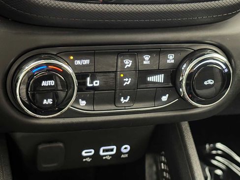 Used 2023 Chevrolet TrailBlazer LT w/ Convenience Package AWD/4WD image 15