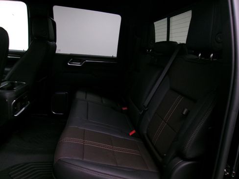 Used 2026 Chevrolet Silverado 2500 High Country w/ Midnight Edition AWD/4WD image 8