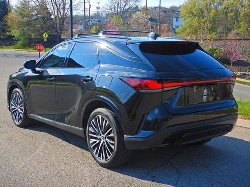 Used 2023 Lexus RX 350 Premium Plus w/ Cold Area Package image 4