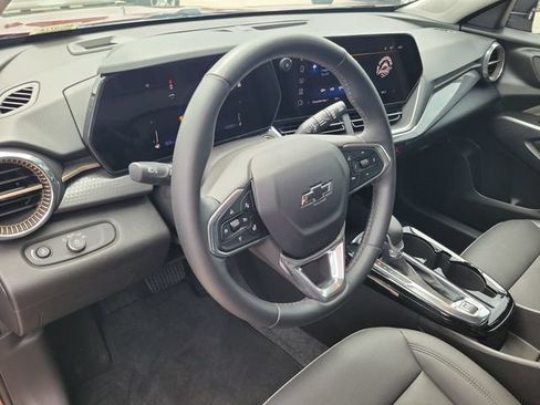 Used 2024 Chevrolet Trax ACTIV w/ Driver Confidence Package FWD image 16