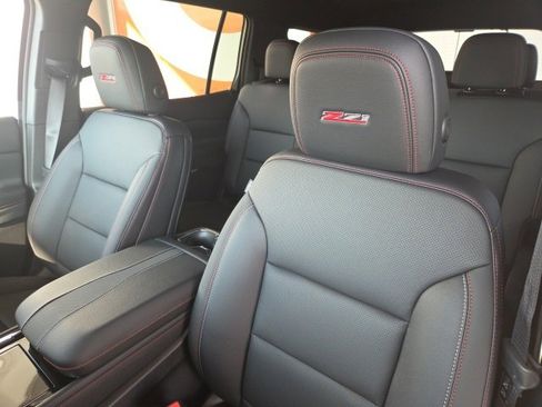 New 2026 Chevrolet Traverse Z71 w/ Enhanced Driving Package image 15