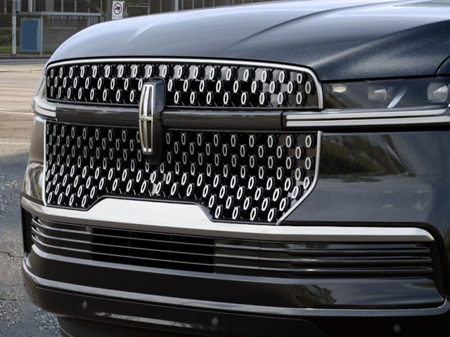 New 2027 Lincoln Navigator Reserve AWD/4WD image 18